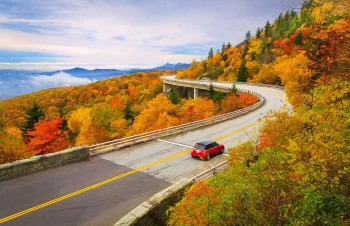 How to choose the ideal car for long autumn trips: Nova rent a car Iasi recommendations