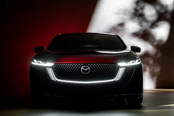 Mazda 6e: Sedanul Electric care Redefinește Eleganța și Performanța în 2025